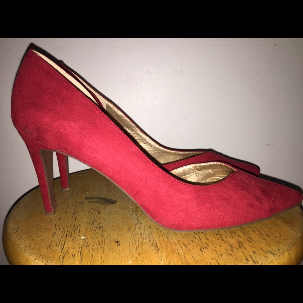 Pumps - Picture 4 of 4